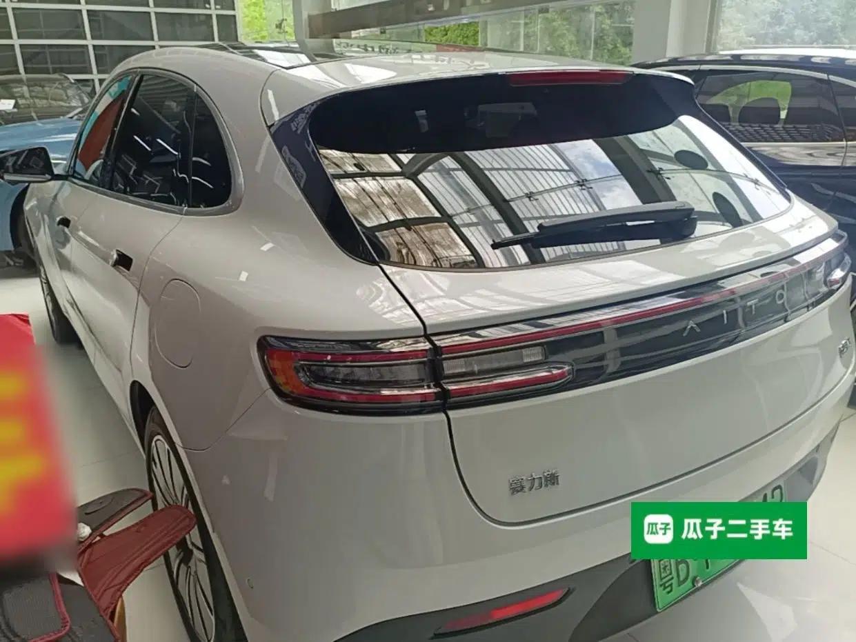 Hima AITO M5 2022 Extended-Range Four-Wheel Drive Flagship Edition — миниатюра 4