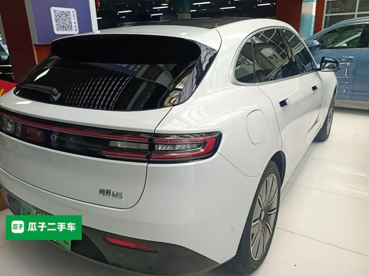 Hima AITO M5 2022 Extended-Range Four-Wheel Drive Flagship Edition — миниатюра 6