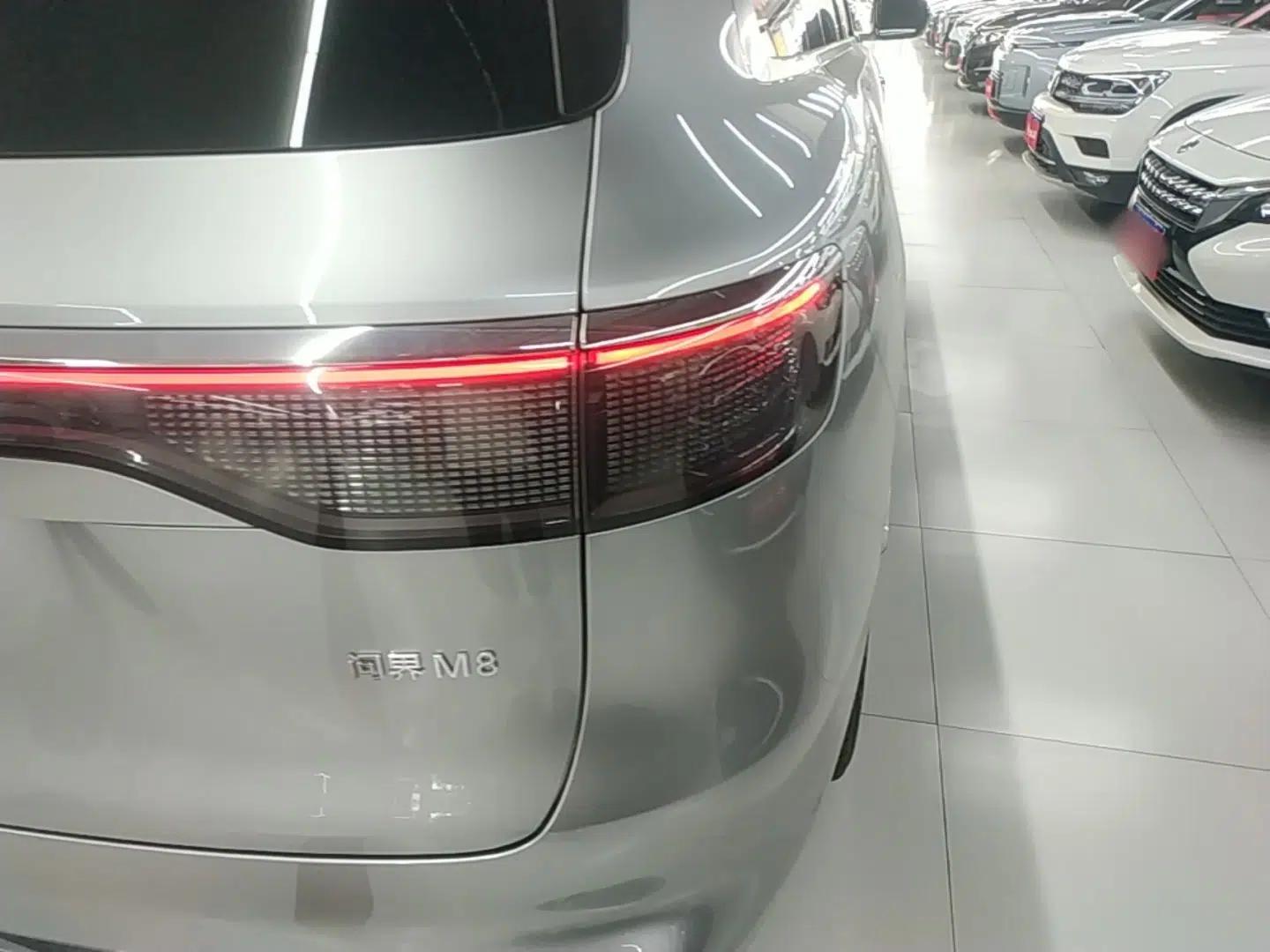 Hima AITO M8 2025 Extended-Range Ultra Version 53.4 kWh 6-Seater Edition — миниатюра 9