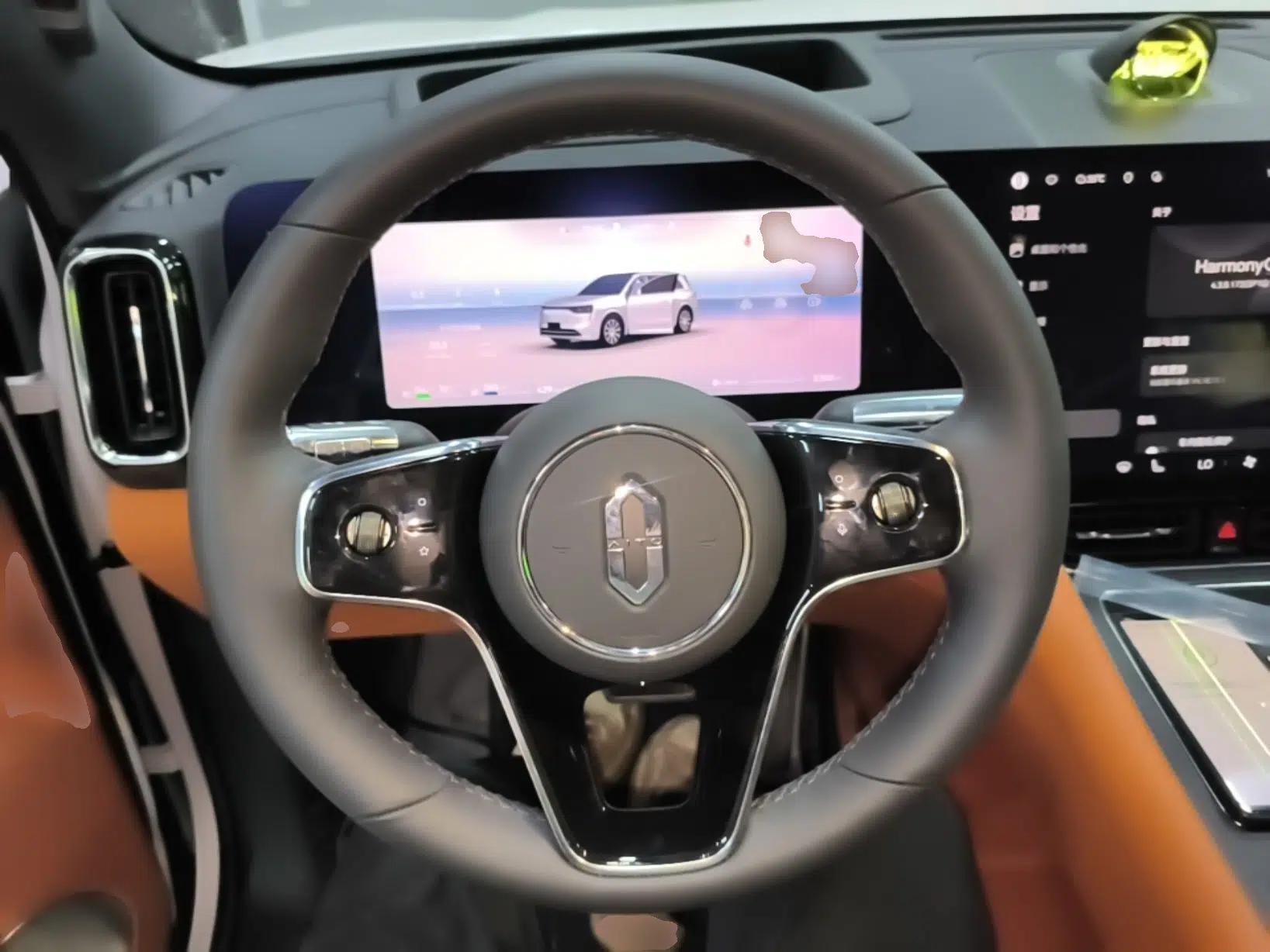 Hima AITO M8 2025 Extended-Range Max+ Version 53.4 kWh 5-Seater Edition — миниатюра 13