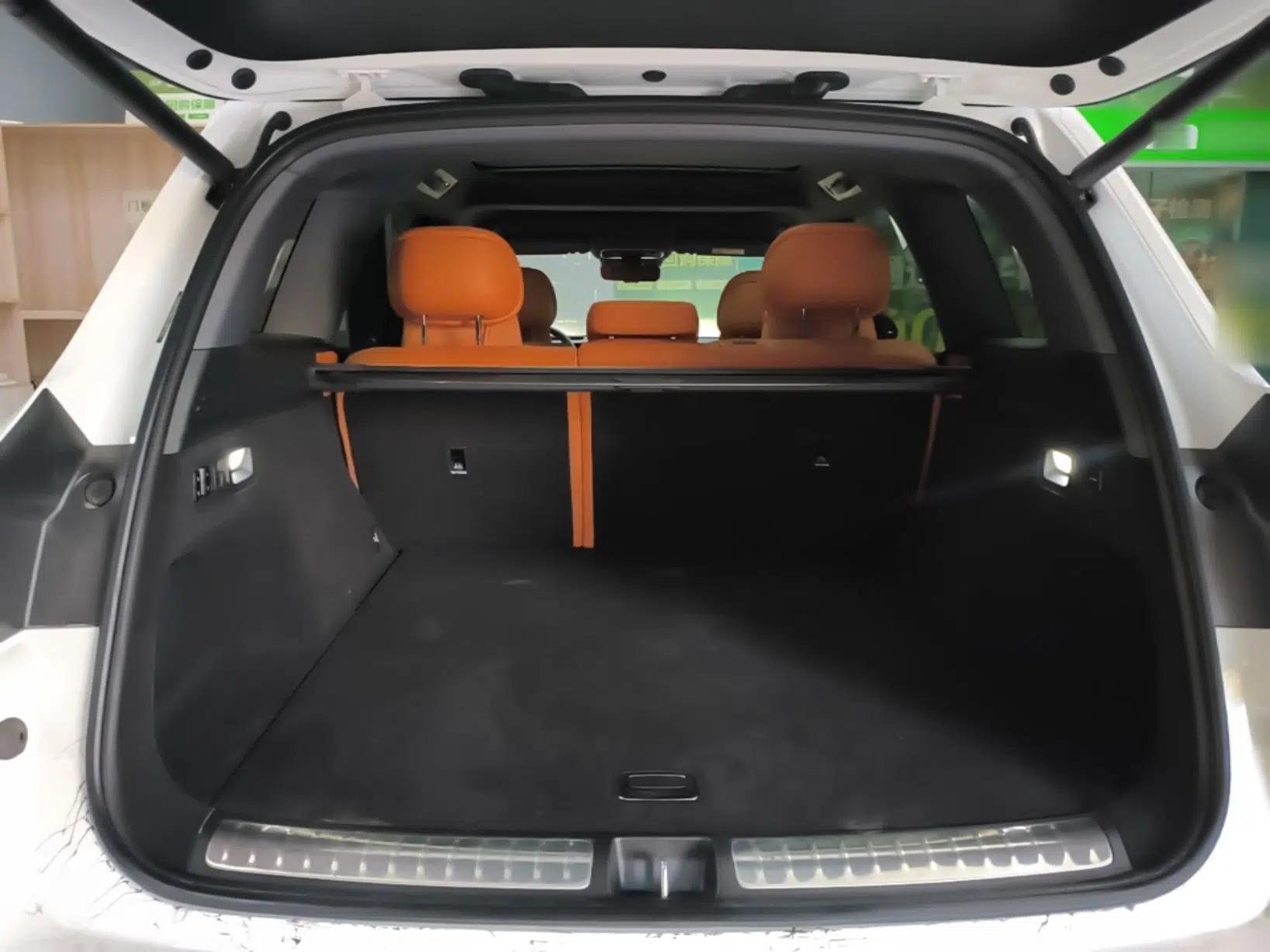 Hima AITO M8 2025 Extended-Range Max+ Version 53.4 kWh 5-Seater Edition — миниатюра 22