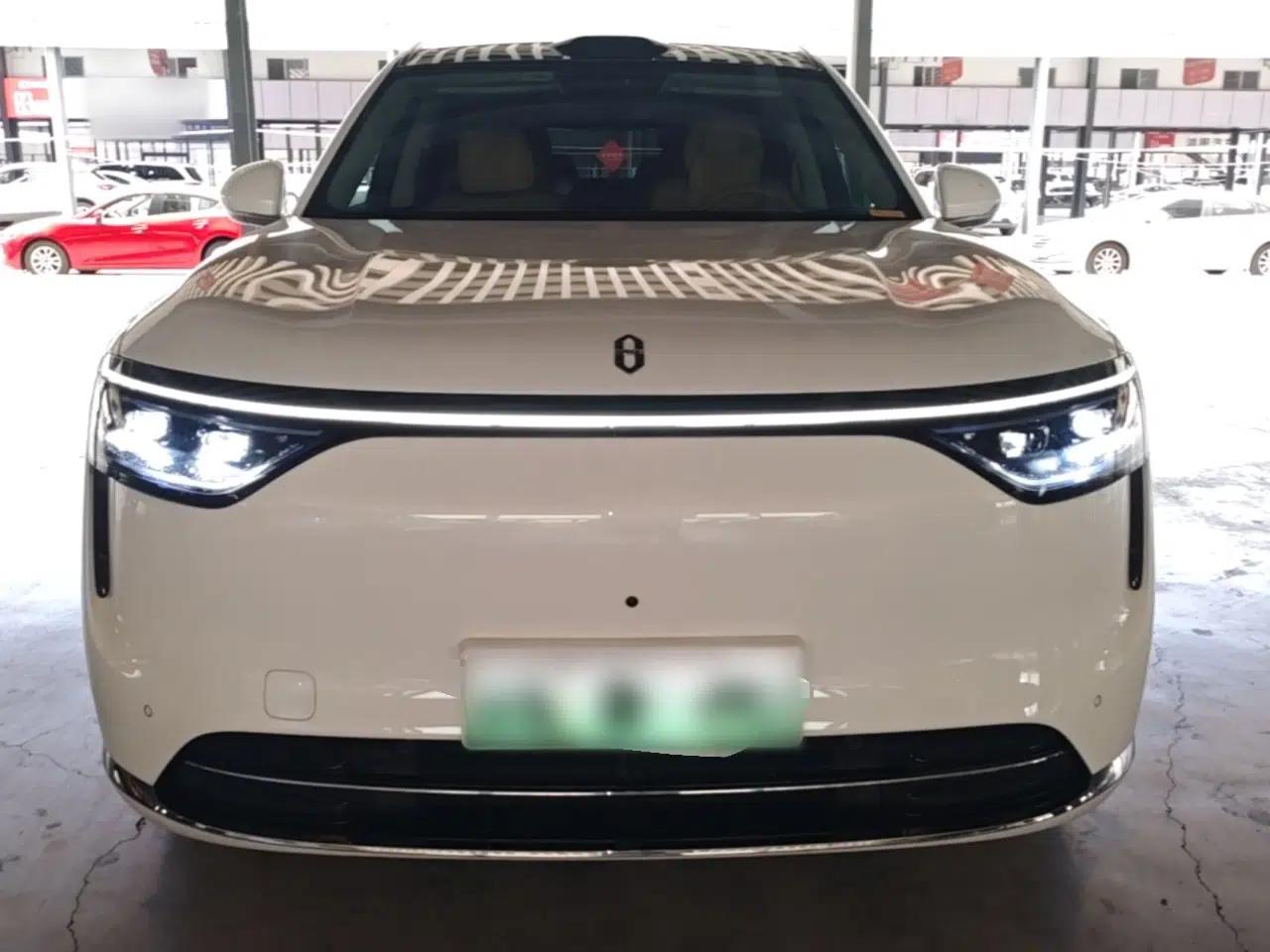 Hima AITO M8 2025 Extended-Range Ultra Version 53.4 kWh 6-Seater Edition — миниатюра 2