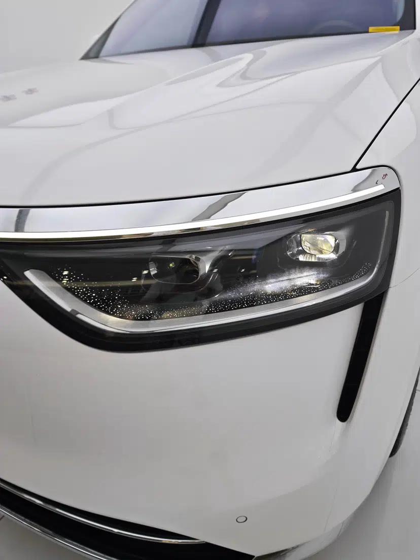 Hima AITO M8 2025 Extended-Range Ultra Version 53.4 kWh 6-Seater Edition — миниатюра 18