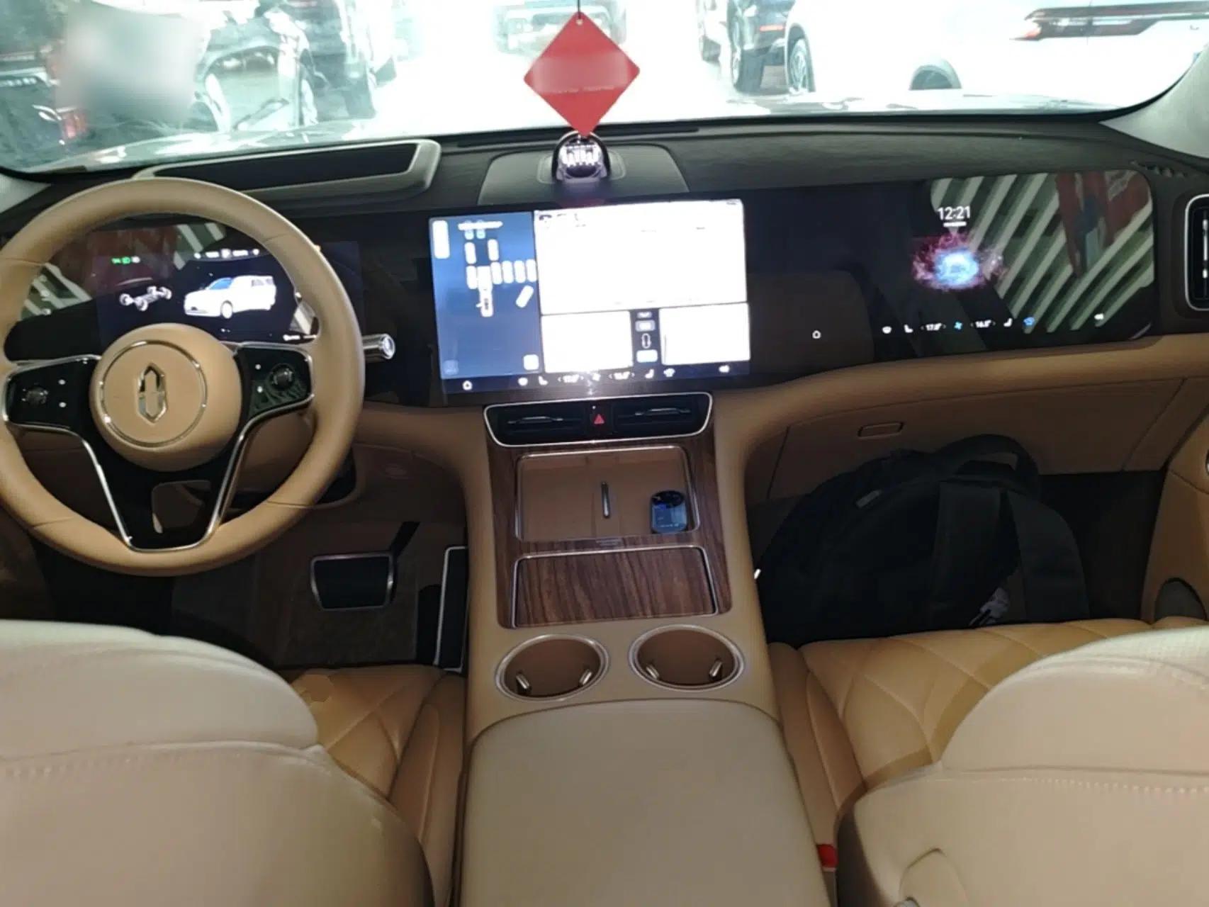 Hima AITO M8 2025 Extended-Range Ultra Version 53.4 kWh 6-Seater Edition — миниатюра 20