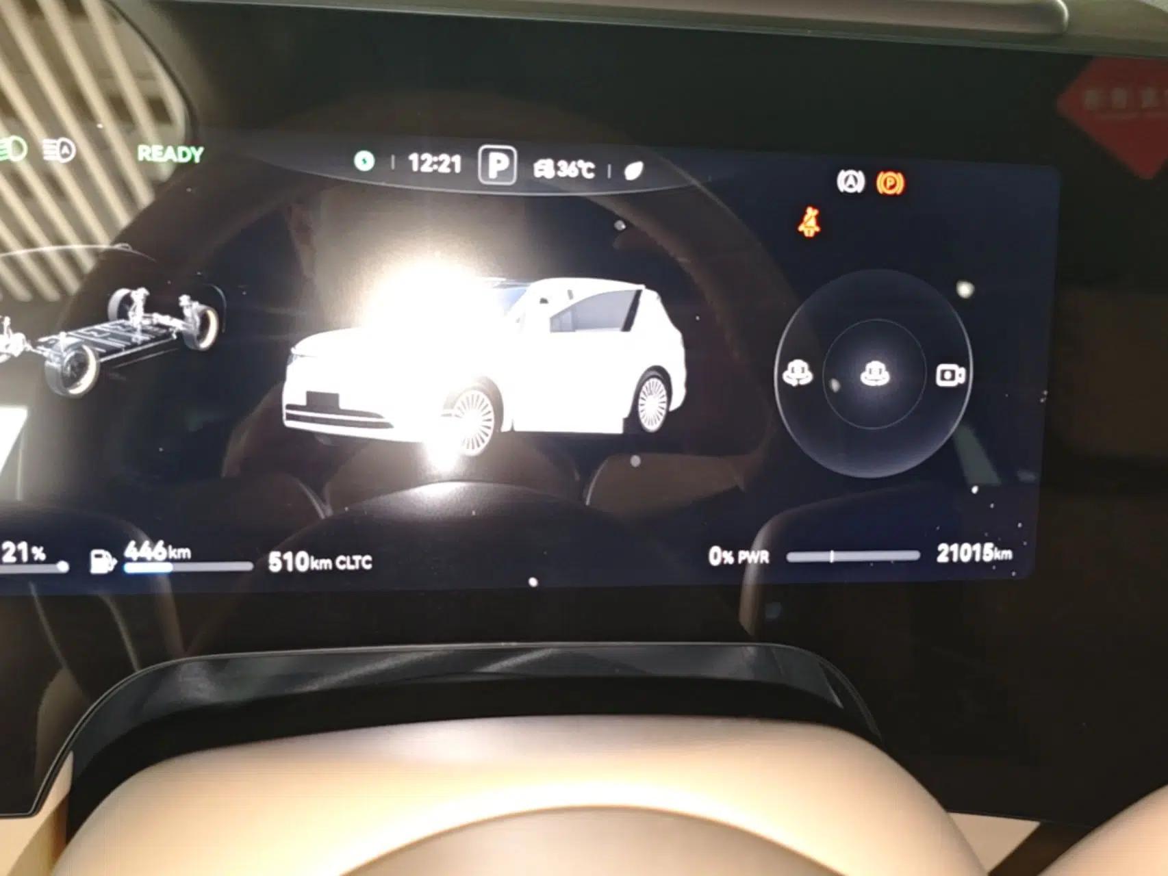 Hima AITO M8 2025 Extended-Range Ultra Version 53.4 kWh 6-Seater Edition — миниатюра 22