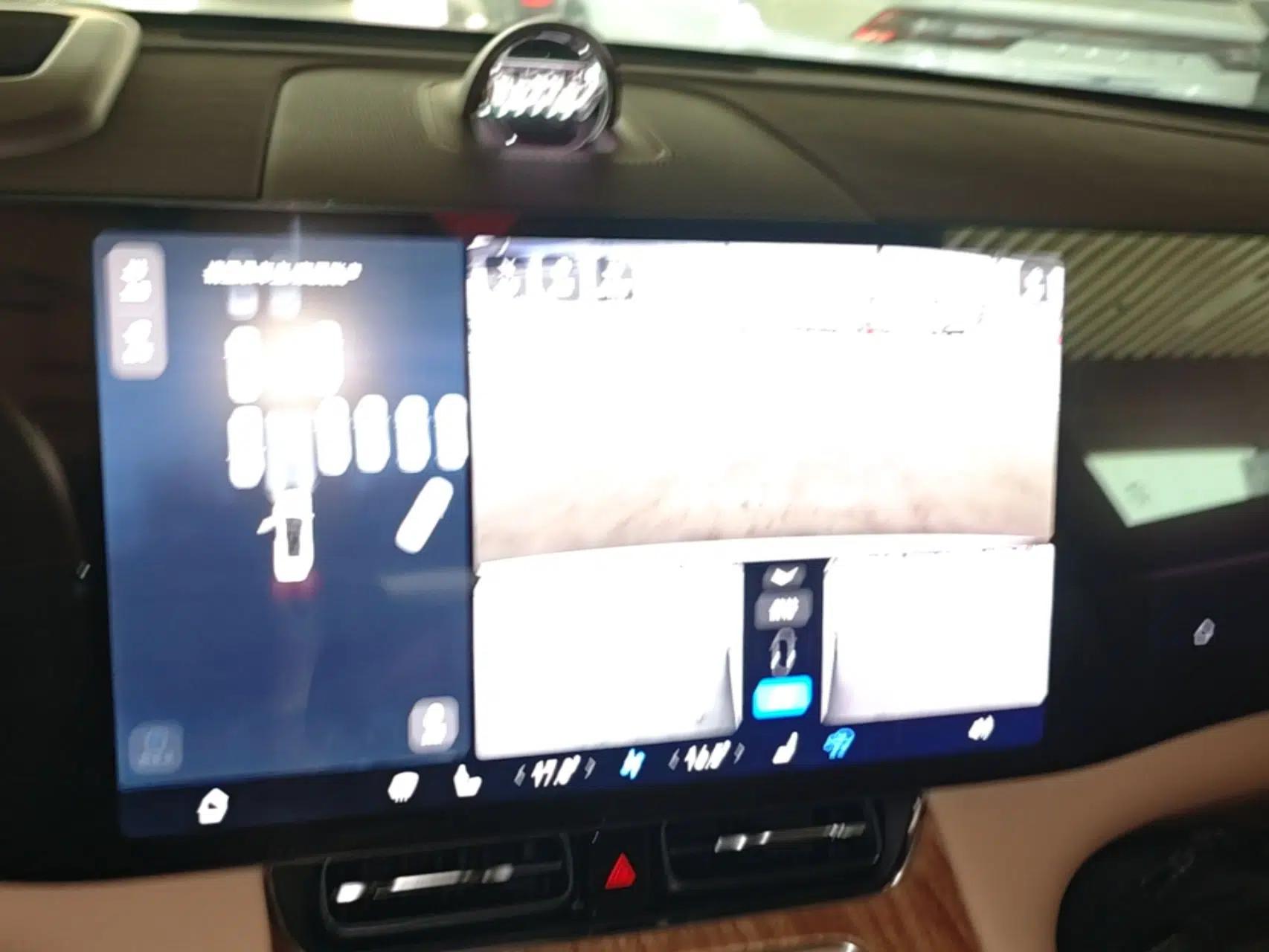 Hima AITO M8 2025 Extended-Range Ultra Version 53.4 kWh 6-Seater Edition — миниатюра 23