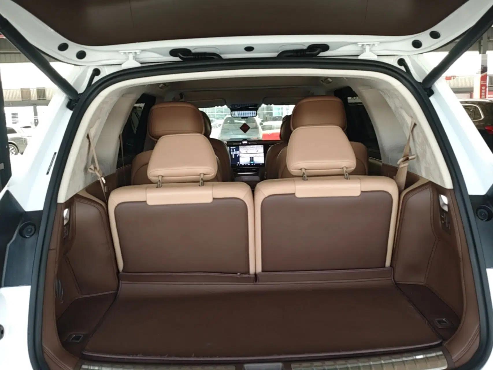 Hima AITO M8 2025 Extended-Range Ultra Version 53.4 kWh 6-Seater Edition — миниатюра 30