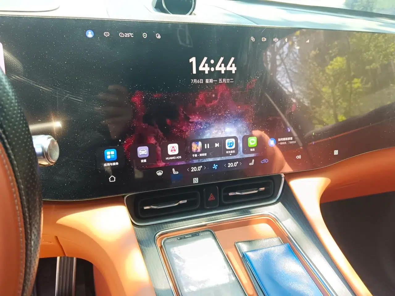 Hima AITO M8 2025 Extended-Range Max+ Version 53.4 kWh 6-Seater Edition — миниатюра 13