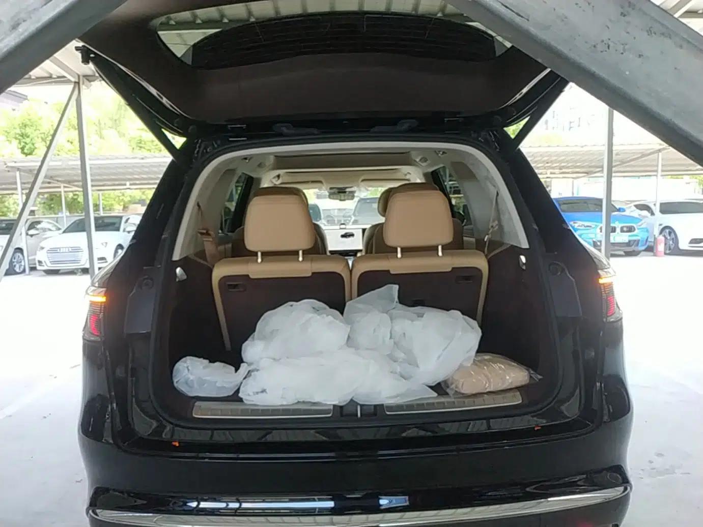 Hima AITO M8 2025 Extended-Range Ultra Version 53.4 kWh 6-Seater Edition — миниатюра 22
