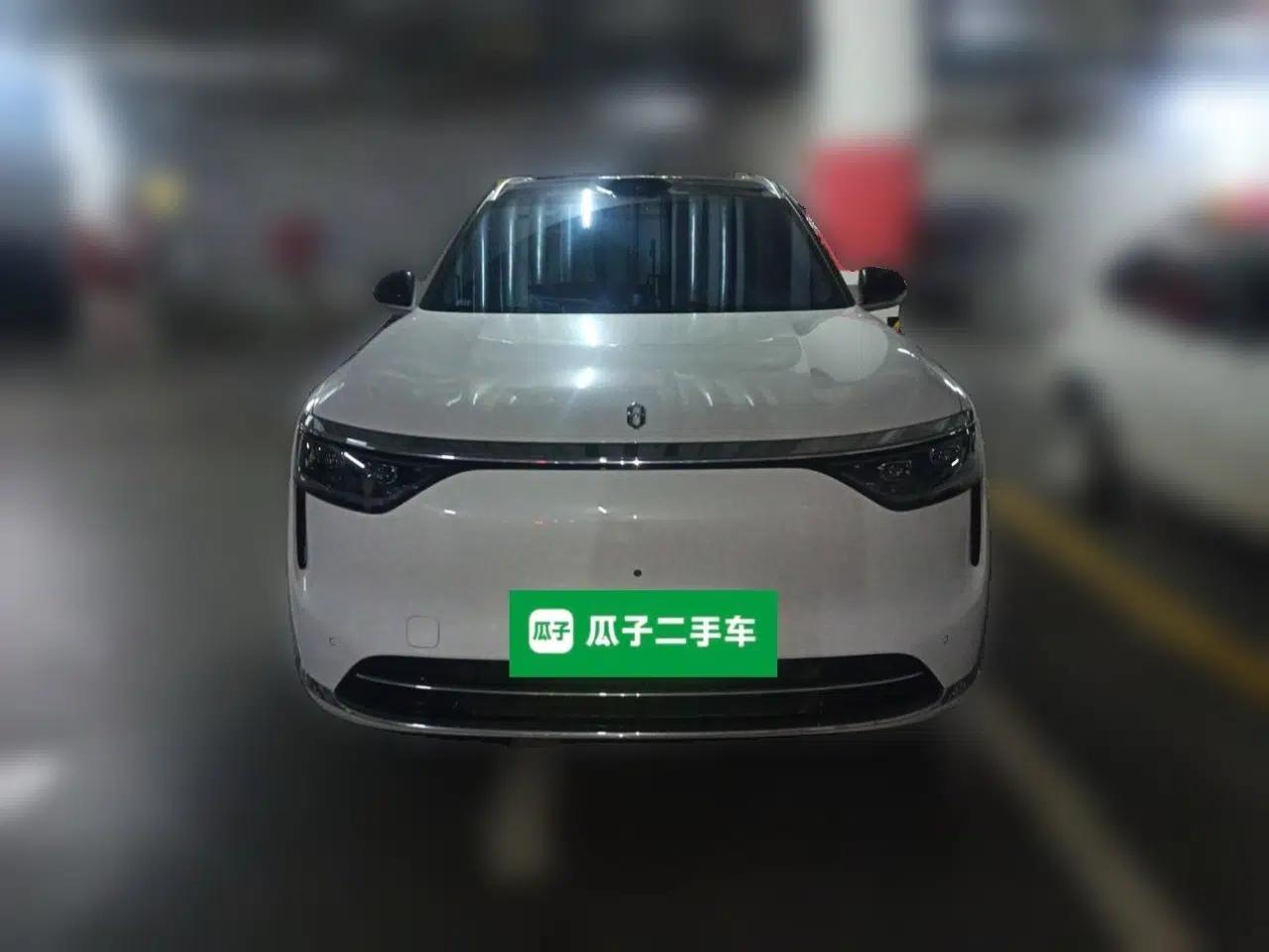 Hima AITO M8 2025 Extended-Range Max+ Version 53.4 kWh 5-Seater Edition — миниатюра 2