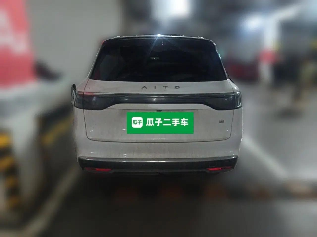 Hima AITO M8 2025 Extended-Range Max+ Version 53.4 kWh 5-Seater Edition — миниатюра 5