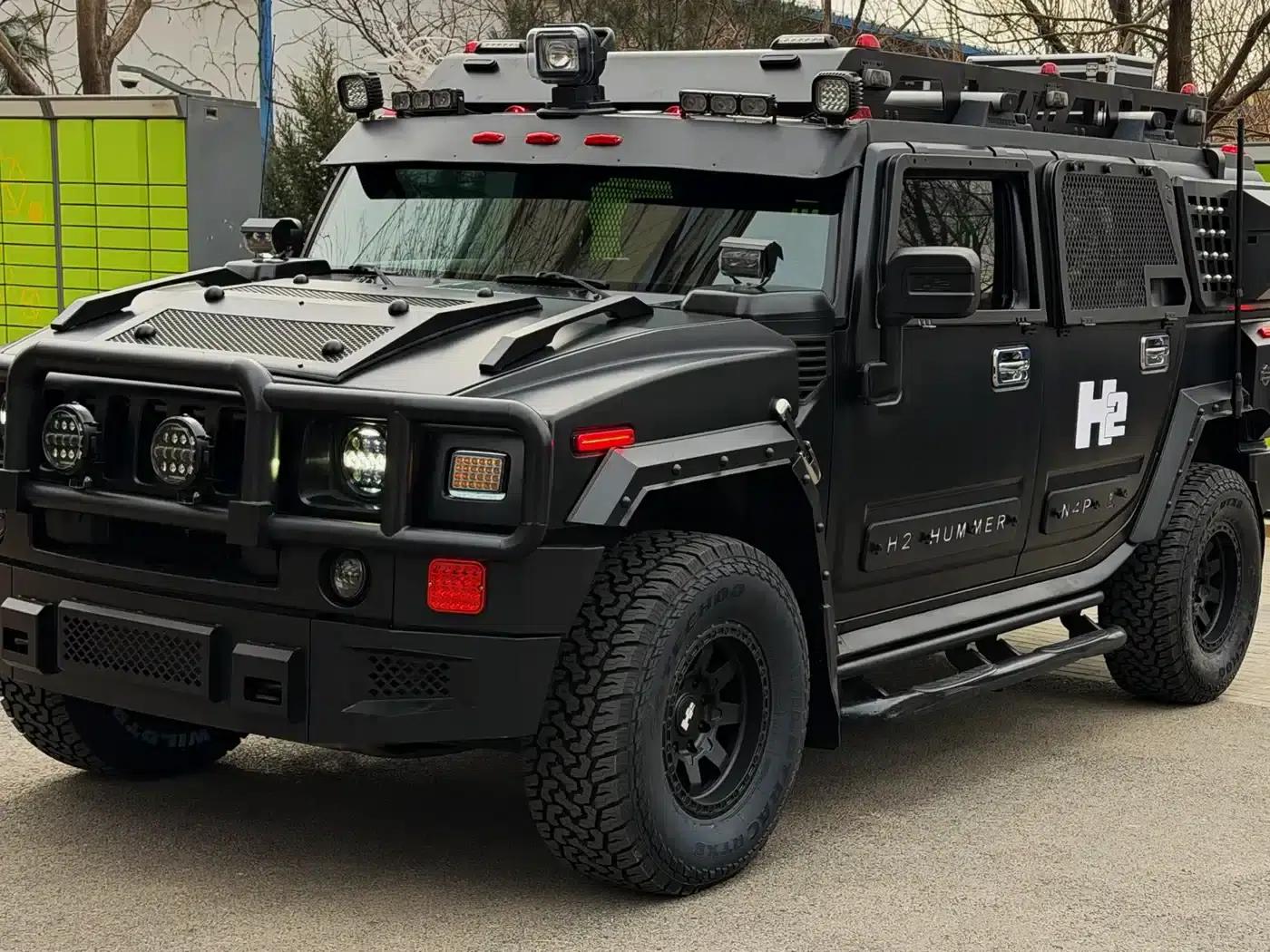 2004 Hummer H2 6.0 AT — миниатюра 1
