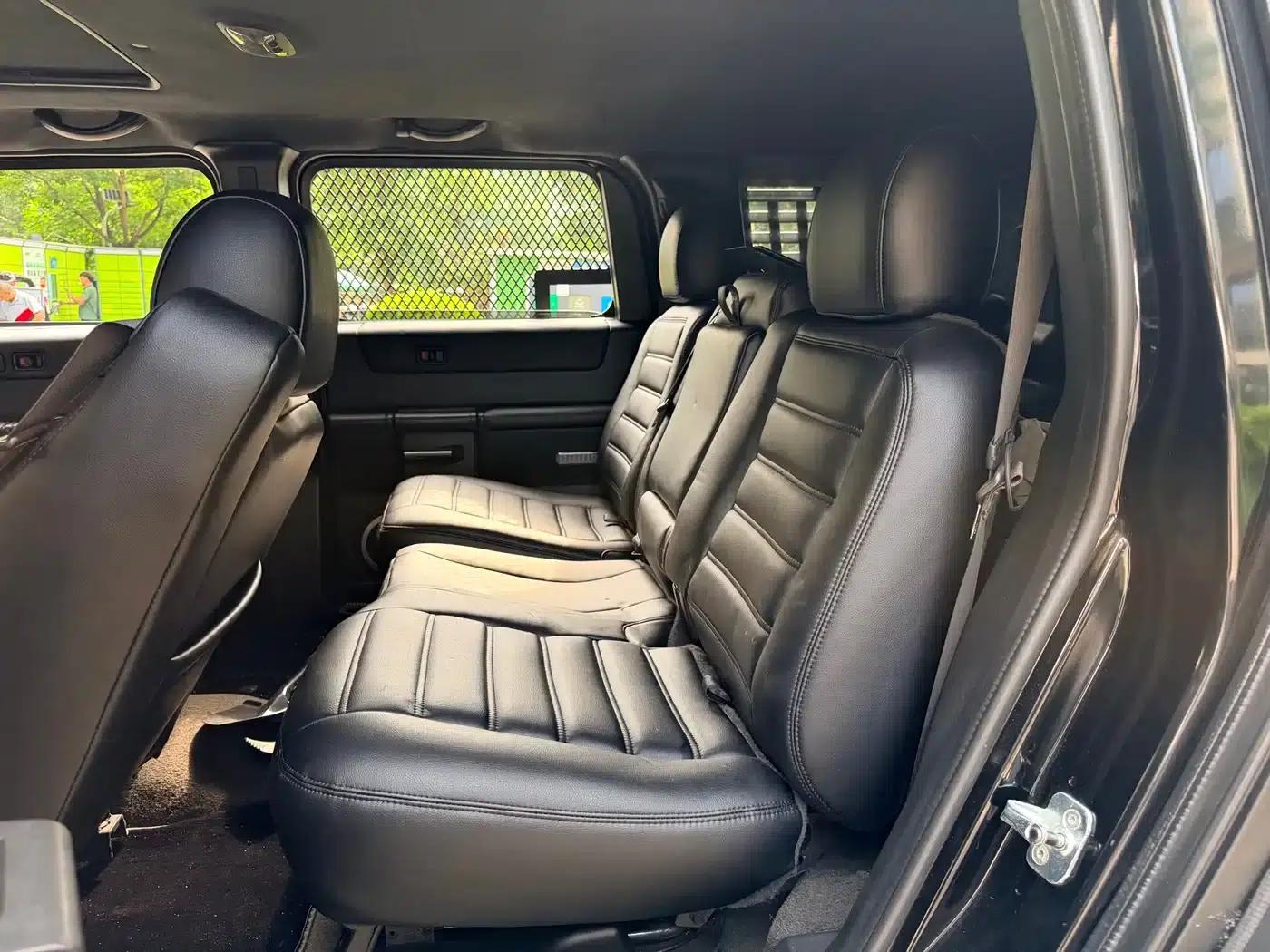 2004 Hummer H2 6.0 AT — миниатюра 5