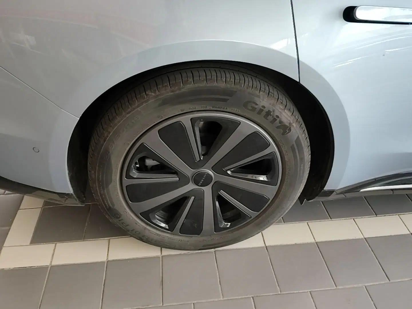 Hima Luxeed S7 2024 Max Rear-Drive Long-Range Intelligent Driving Version — миниатюра 11
