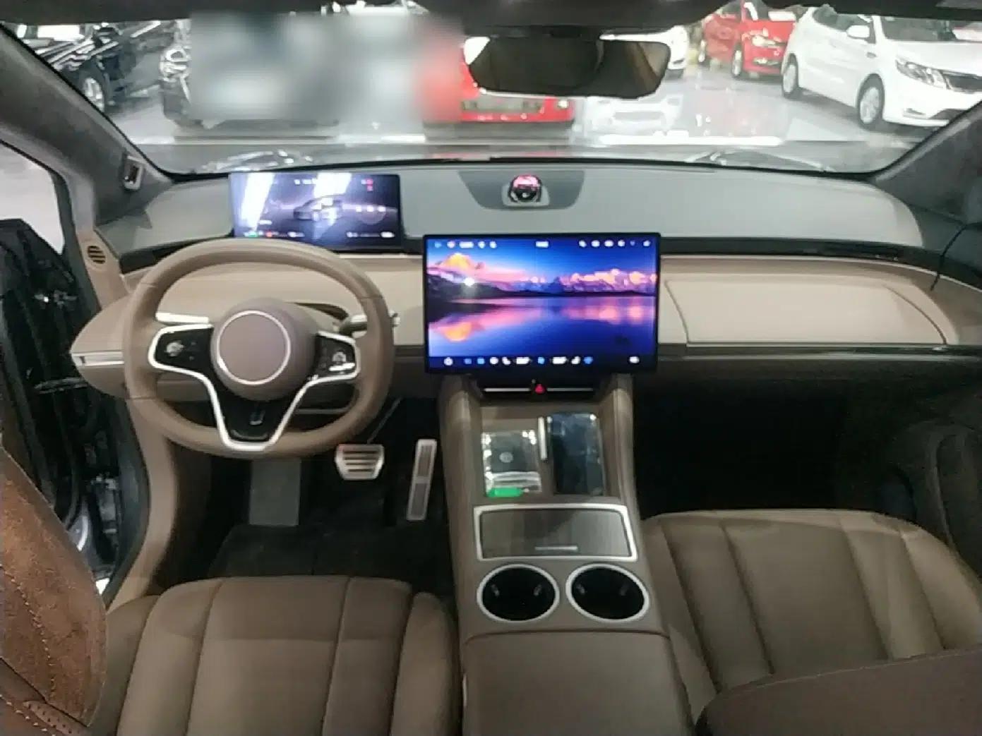 Hima Luxeed R7 2025 Range-Extended Version 251 km Max — миниатюра 12