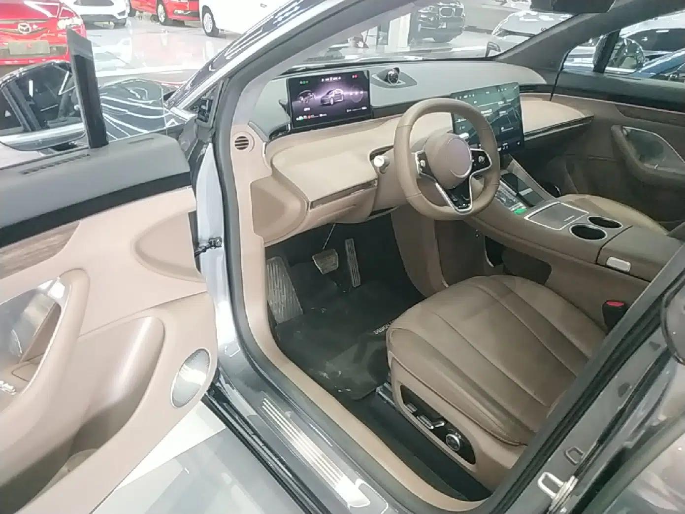 Hima Luxeed R7 2025 Range-Extended Version 251 km Max — миниатюра 18
