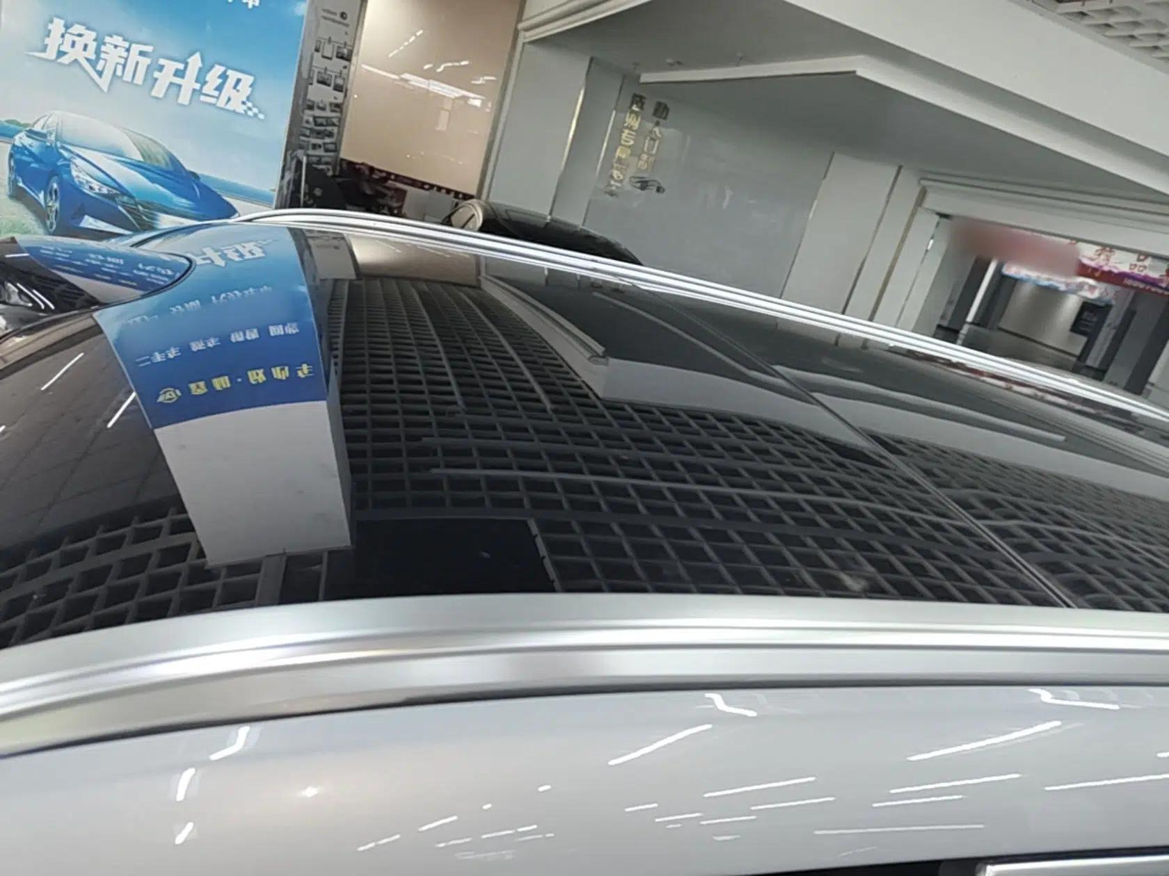 Leapmotor D19 2026 Pure Electric 720 Smart Luxury Edition Six-Seat — миниатюра 7
