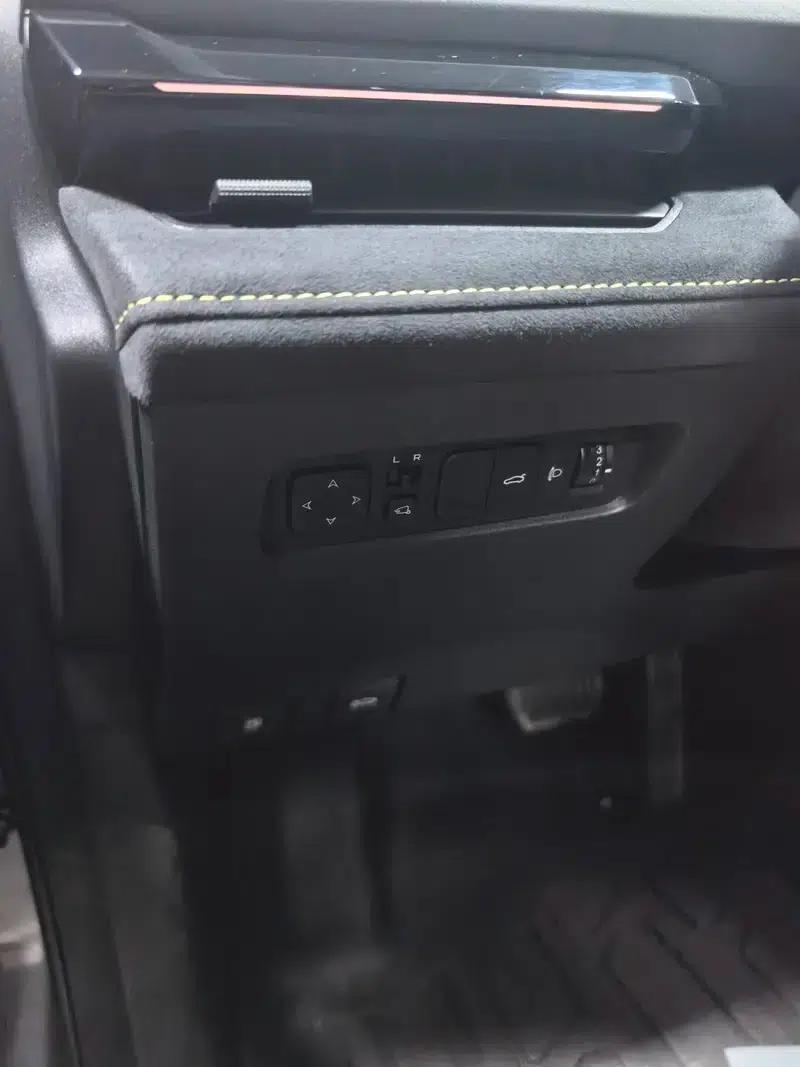 Changan UNI-V 2022 1.5T Sport Edition — миниатюра 13
