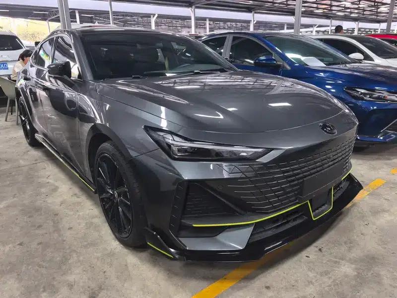 Changan UNI-V 2022 1.5T Sport Edition — миниатюра 3