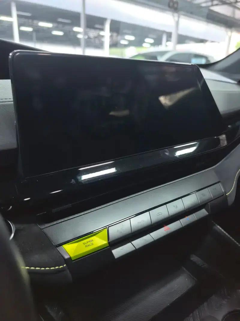 Changan UNI-V 2022 1.5T Sport Edition — миниатюра 10