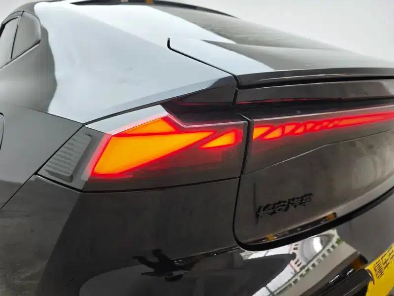 Changan UNI-V 2022 2.0T Speed Edition — миниатюра 13