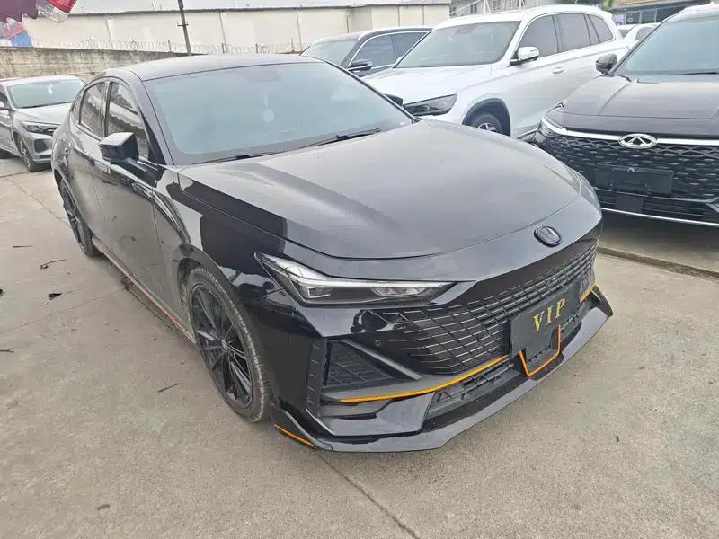 Changan UNI-V 2022 1.5T Sport Edition — миниатюра 3