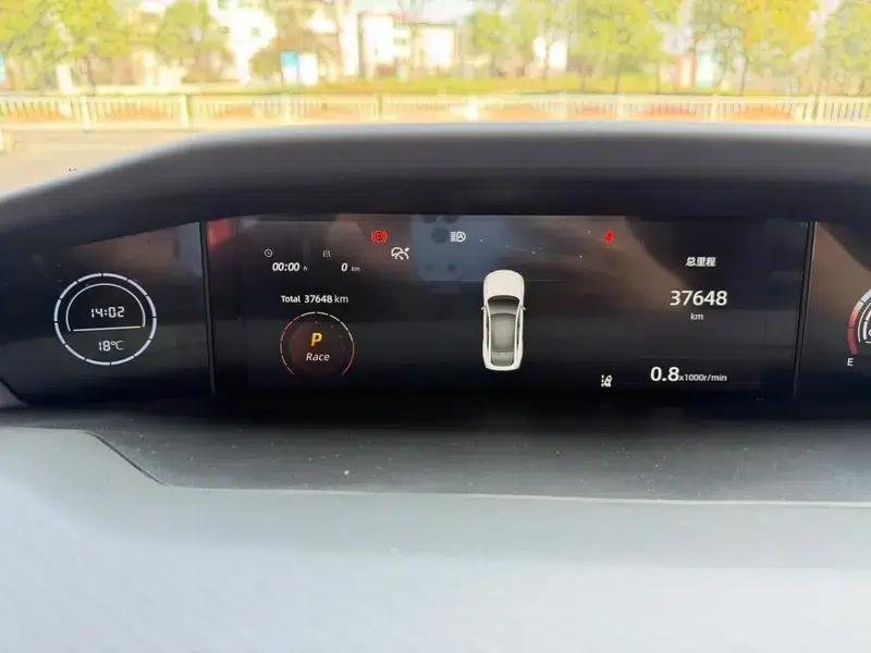 Changan UNI-V 2022 1.5T Sport Edition — миниатюра 8