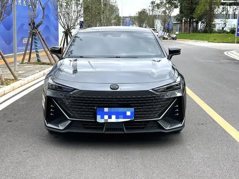Changan UNI-V 2024 1.5T High-Performance Edition — миниатюра 2
