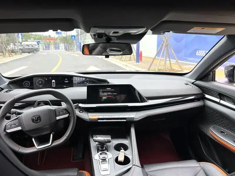 Changan UNI-V 2024 1.5T High-Performance Edition — миниатюра 7
