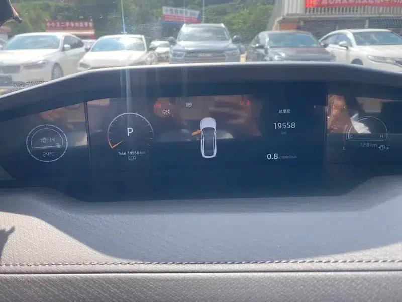Changan UNI-V 2024 1.5T High-Performance Edition — миниатюра 8