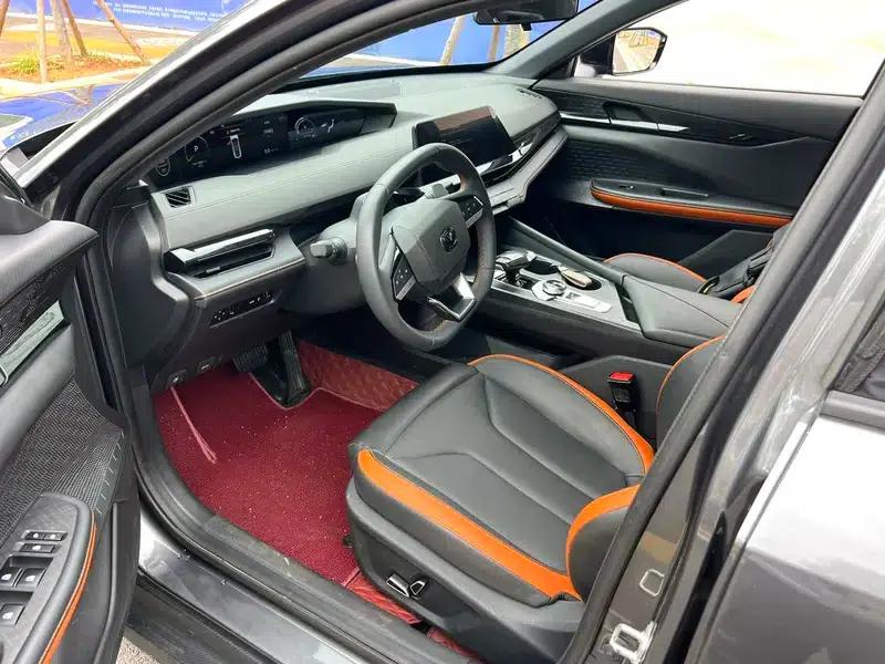 Changan UNI-V 2024 1.5T High-Performance Edition — миниатюра 9