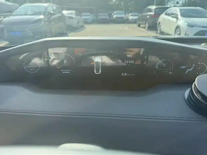 Changan UNI-V 2023 1.5T Premium Edition — миниатюра 8
