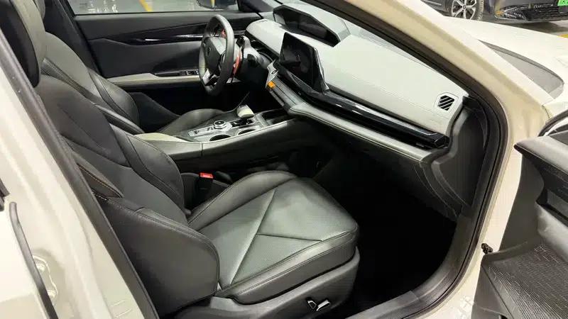 Changan UNI-V 2023 1.5T Premium Edition — миниатюра 12