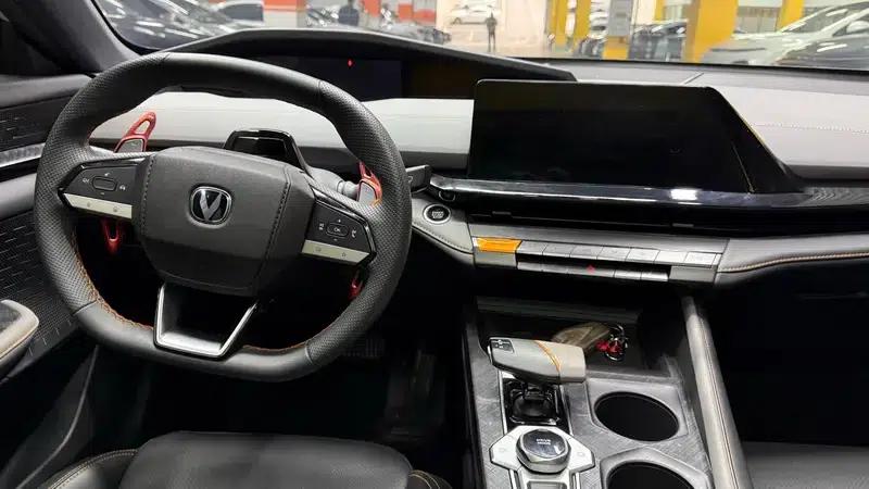 Changan UNI-V 2023 1.5T Premium Edition — миниатюра 23