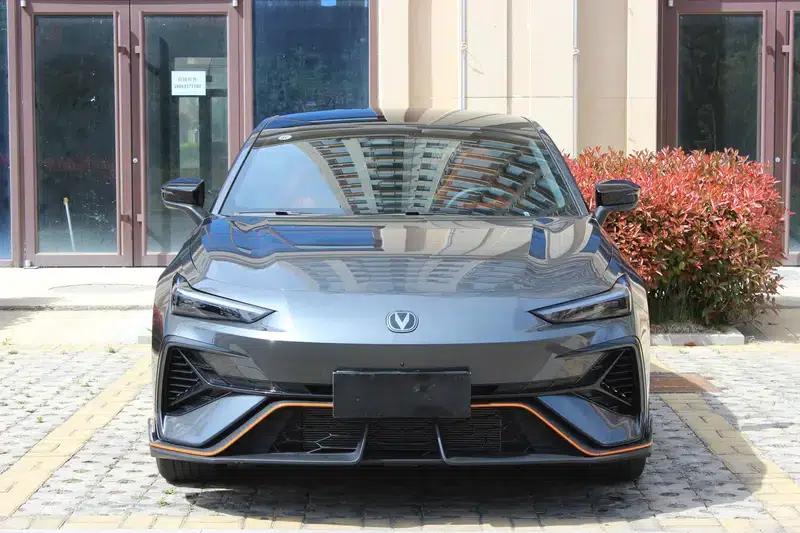 Changan UNI-V 2025 Model, Third Generation, 2.0T Sport Edition — миниатюра 2