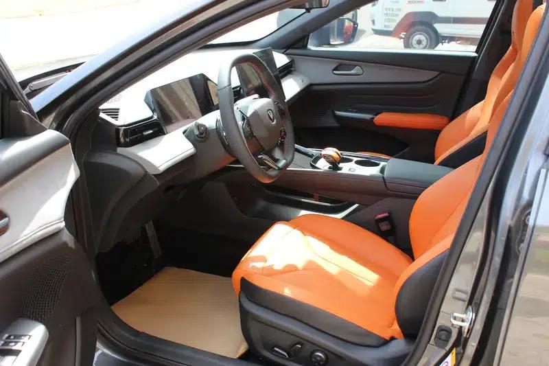 Changan UNI-V 2025 Model, Third Generation, 2.0T Sport Edition — миниатюра 12