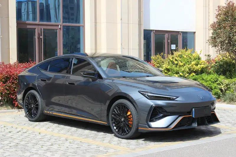 Changan UNI-V 2025 Model, Third Generation, 2.0T Sport Edition — миниатюра 3
