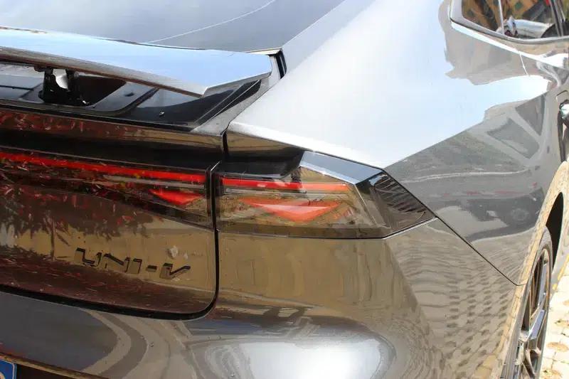 Changan UNI-V 2025 Model, Third Generation, 2.0T Sport Edition — миниатюра 9