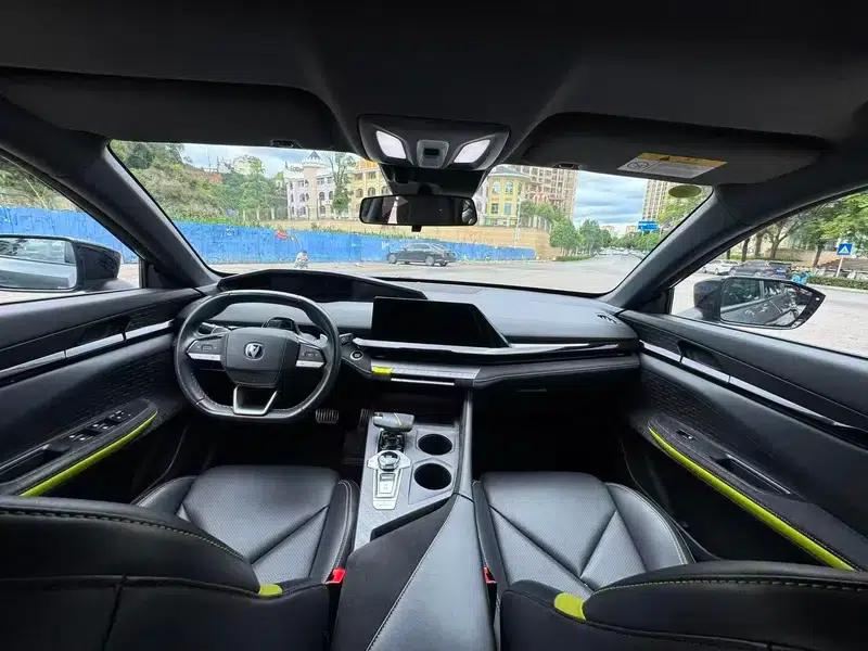 Changan UNI-V 2023 1.5T Premium Edition — миниатюра 7