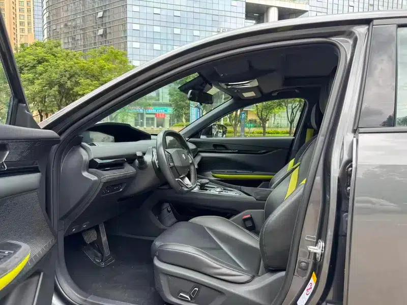 Changan UNI-V 2023 1.5T Premium Edition — миниатюра 8