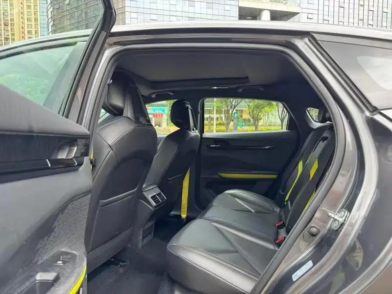 Changan UNI-V 2023 1.5T Premium Edition — миниатюра 9