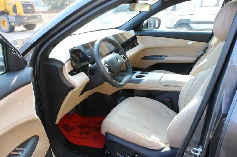 Changan CS75 PLUS 2025 Fourth Generation 1.5T New Blue Whale Smart Premium Edition — миниатюра 11