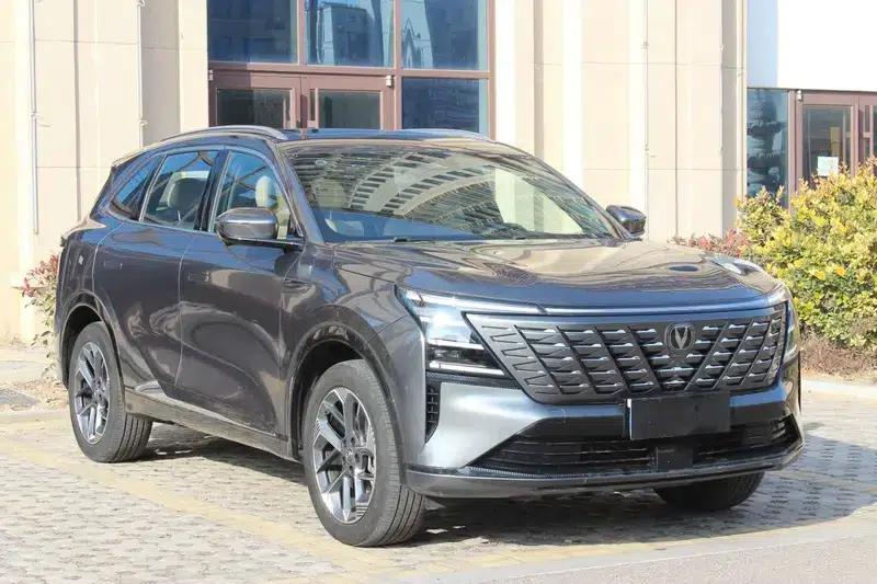 Changan CS75 PLUS 2025 Fourth Generation 1.5T New Blue Whale Smart Premium Edition — миниатюра 3