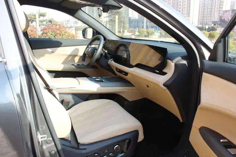 Changan CS75 PLUS 2025 Fourth Generation 1.5T New Blue Whale Smart Premium Edition — миниатюра 7