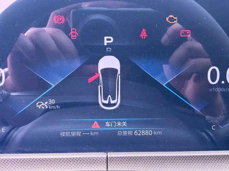 Changan UNI-T 2021 1.5T Premium Edition — миниатюра 17