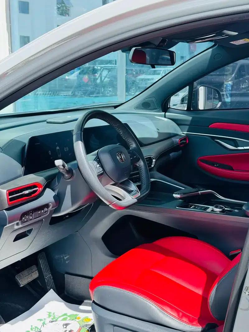 Changan UNI-T 2020 1.5T Flagship Edition — миниатюра 7