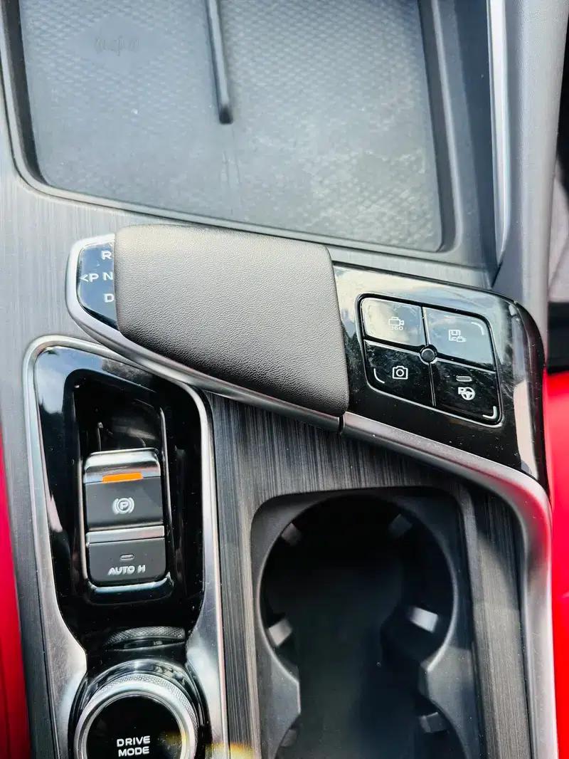 Changan UNI-T 2020 1.5T Flagship Edition — миниатюра 8