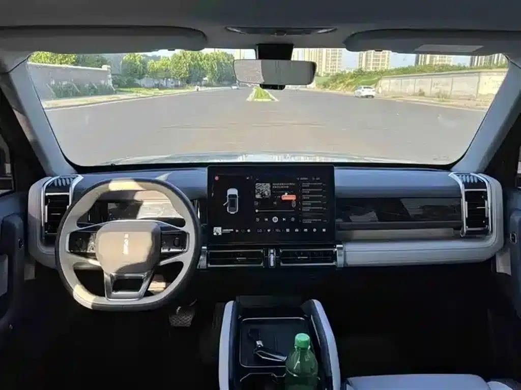 iCAR 03 2024 Model 401km 2WD Executive Edition — миниатюра 6