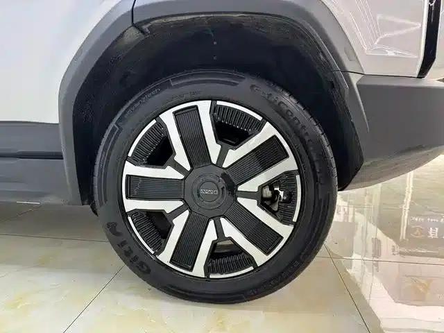 iCAR 03 2024 Model 472km Four-Wheel Drive Long Range Version — миниатюра 14