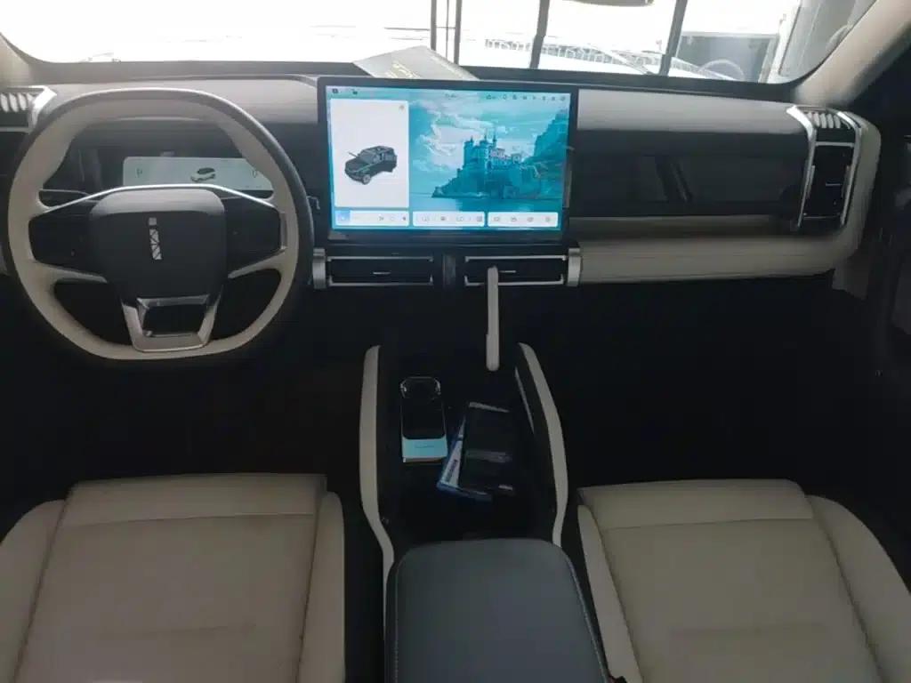 iCAR 03 2024 Model 472km Four-Wheel Drive Long Range Version — миниатюра 10